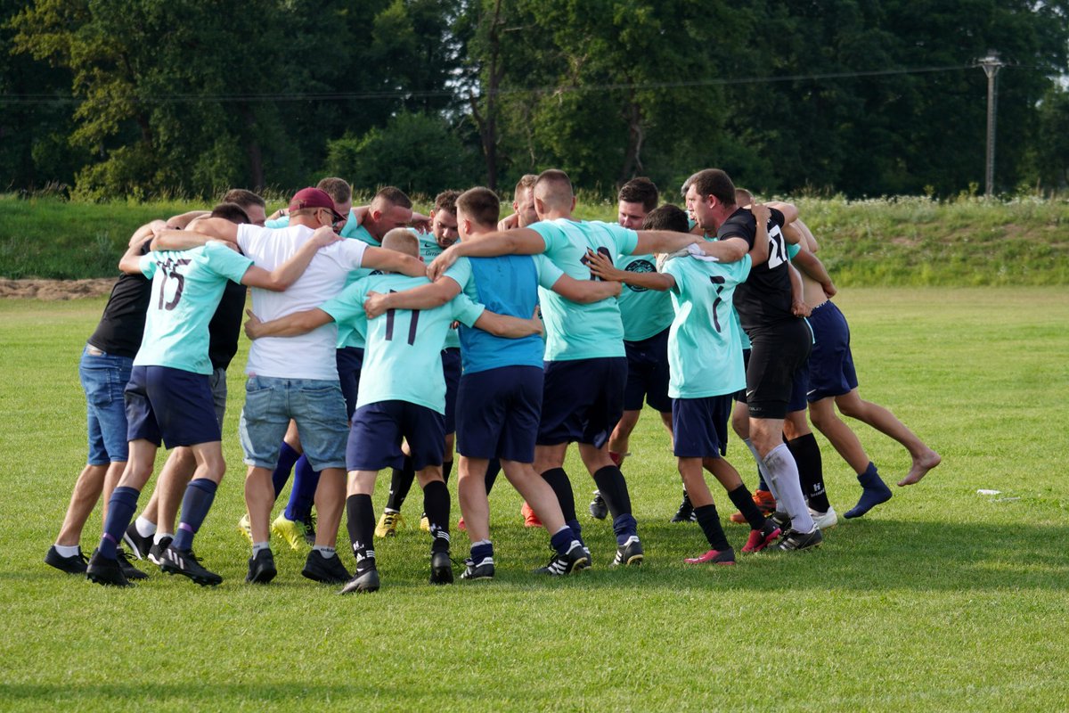 Pierwszy mecz w nowym sezonie <a href="/DolZPN/">Dolnośląski Związek Piłki Nożnej</a> za nami❗️Sokół Niechlów pokonał GLKS Gaworzyce 3️⃣:2️⃣ w #DolnośląskiPucharPolski 🏆

To pierwszy, oficjalny mecz w piłce amatorskiej w całej Polsce w sezonie 23/24 👈 

<a href="/LaczyNasPilka/">Łączy nas piłka</a> <a href="/pzpn_pl/">PZPN</a> <a href="/PZPNGrassroots/">Piłka dla wszystkich</a> <a href="/PZPNPuchar/">STS Puchar Polski</a> <a href="/dolzpnwroc/">Andrzej Padewski</a>