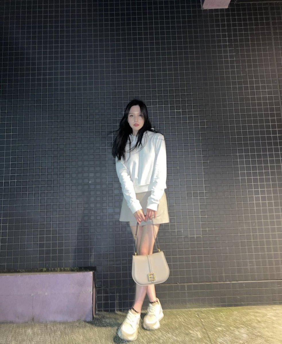 ArabBlackSwan's tweet photo. 230730 - [ صور ]
تحديث مينا عبر حسابها الشخصي(mina_sr_my) على الانستقرام🤍 
🔗: https://t.co/mVan8ayWYW https://t.co/i7eIiUhqPF