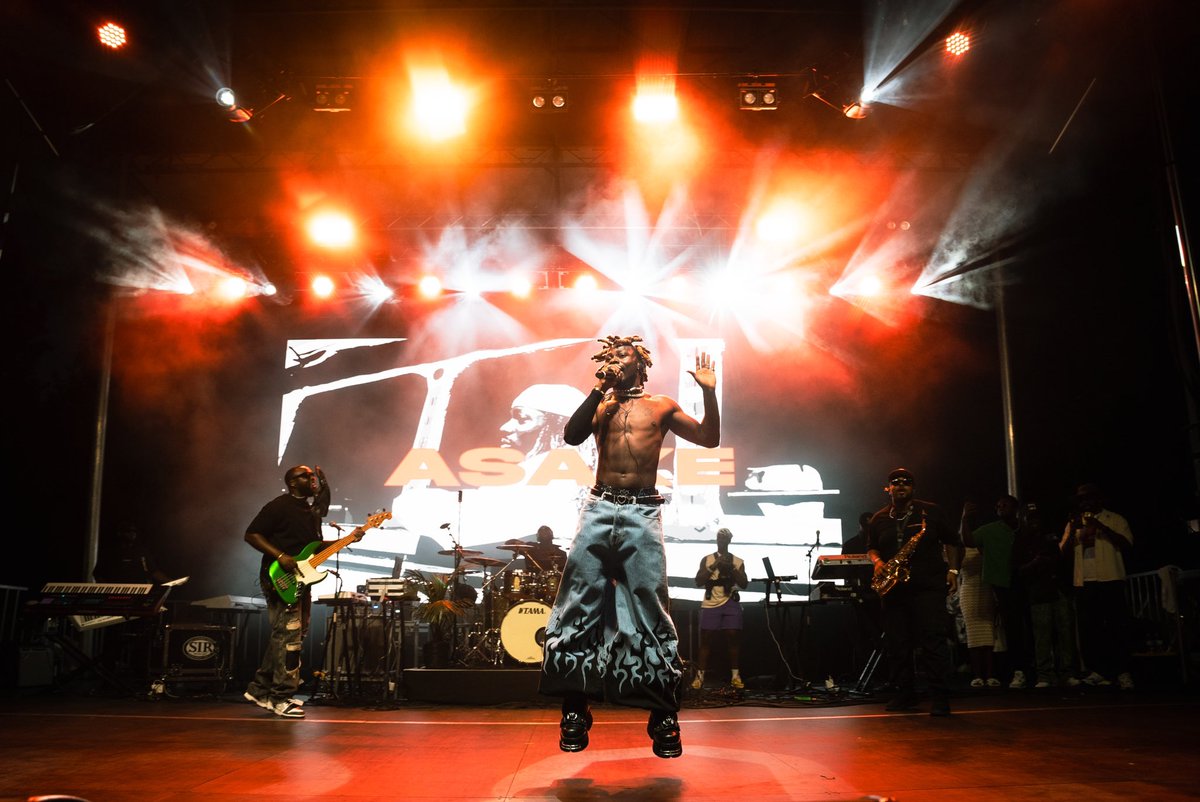 respectiveco's tweet image. Asake in Seattle last night