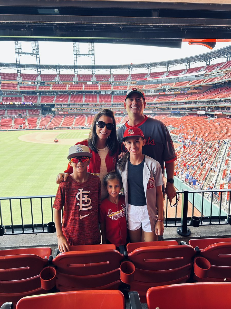 joshmckown527's tweet photo. Trip quick to StL for @Cardinals vs. @Cubs today. Let’s hope there are no 🧹🧹 brought out today! https://t.co/k2Wf2E1y0N