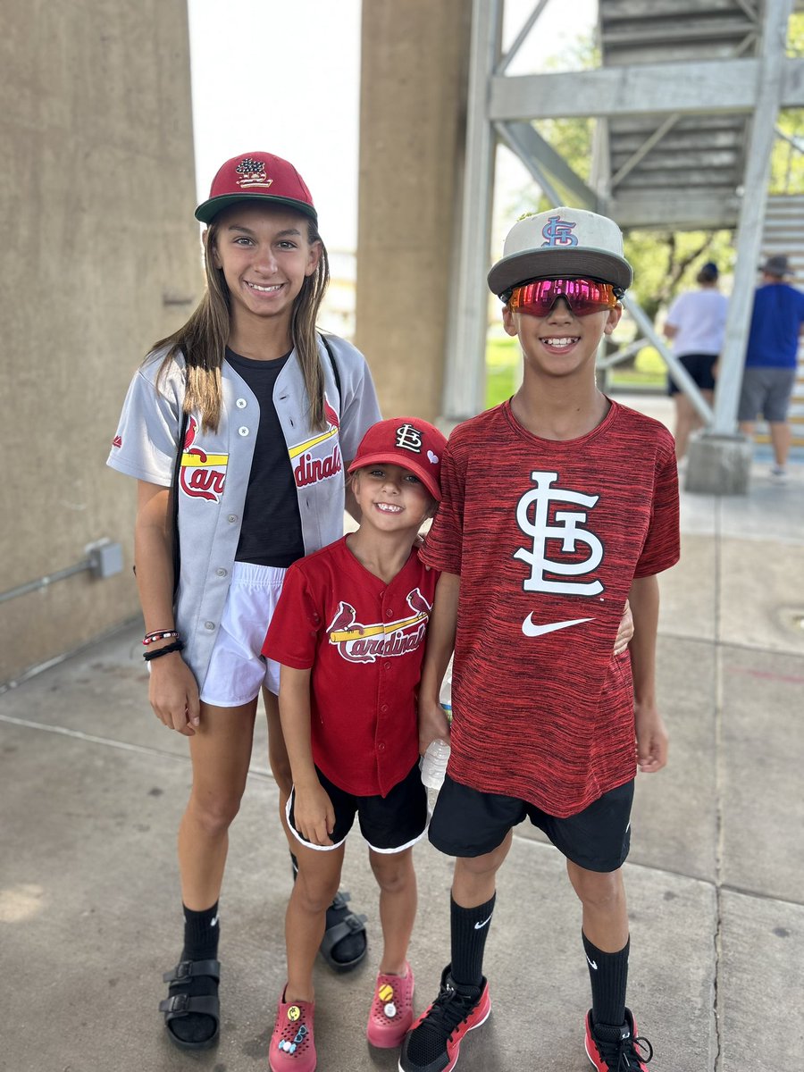 joshmckown527's tweet photo. Trip quick to StL for @Cardinals vs. @Cubs today. Let’s hope there are no 🧹🧹 brought out today! https://t.co/k2Wf2E1y0N