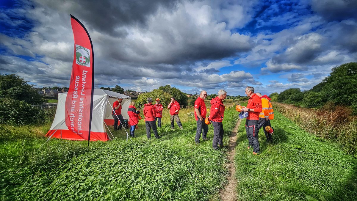 Today a number of team members undertook practical training to qualify for bank search and water rescue. 
Massive thanks to Dave from <a href="/York_SAR/">Yorkshire Lowland Rescue</a> for being our casualty in the River Witham

Also tested our new shelter using funding received through <a href="/Localgiving/">Localgiving</a> &amp; <a href="/PostcodeLottery/">Postcode Lottery</a>