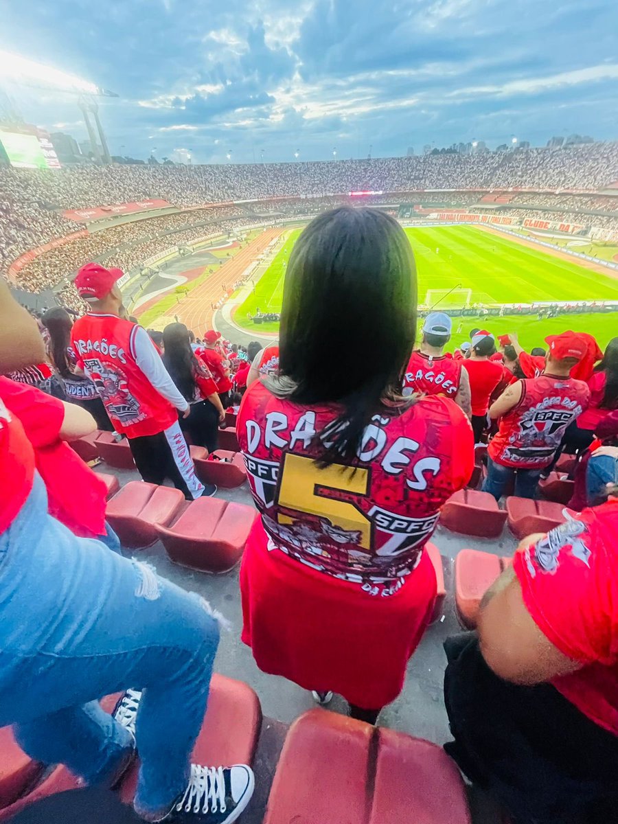 kaspfc_'s tweet image. Não conte histórias dos outros, faça a sua! 🇾🇪🏟️🐉🥁 #SPFC #DDR #Baixada 

Fotos por: @taayspfc 🥰