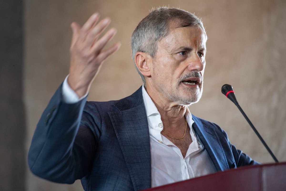 ultimora_pol's tweet photo. Verso un nuovo partito di destra sociale guidato da Gianni #Alemanno. Si è tenuto a Orvieto il convegno “Forum per l’indipendenza italiana”, che ha riunito 38 sigle della destra sociale e dei movimenti antisistema: “Giorgia #Meloni ha rotto il precario equilibrio che c’è sempre stato a destra tra conservatori/liberisti e destra sociale/sovranisti”. Secondo un sondaggio presentato da Antonio Noto, il 10% degli elettori lo voterebbe.
@ultimora_pol