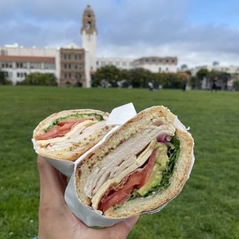 RheasDeli's tweet photo. Perfect Sandwich at the park day ✨ https://t.co/yJGeZrLVCj