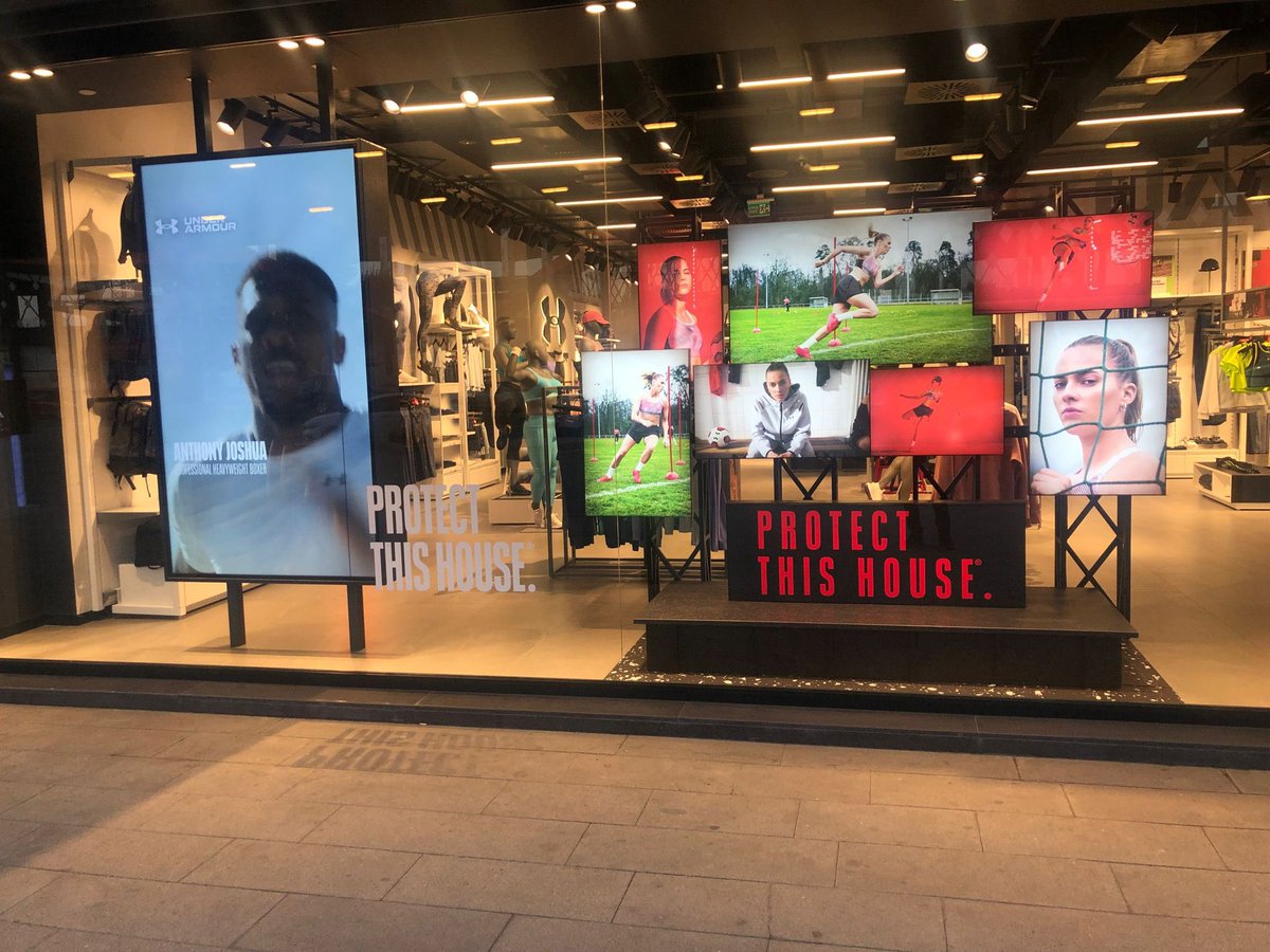 trendmecra's tweet photo. Under Armour https://t.co/NFFMxPb3Z0