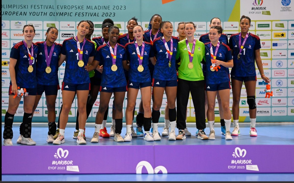 HandNewsfr's tweet photo. #FOJE 🏆 

🥳 Félicitations aux U17 🇫🇷 sacrées hier à Maribor Championnes d'Europe à l'occasion des FOJE 2023 😃 https://t.co/Hv18rQUIoa