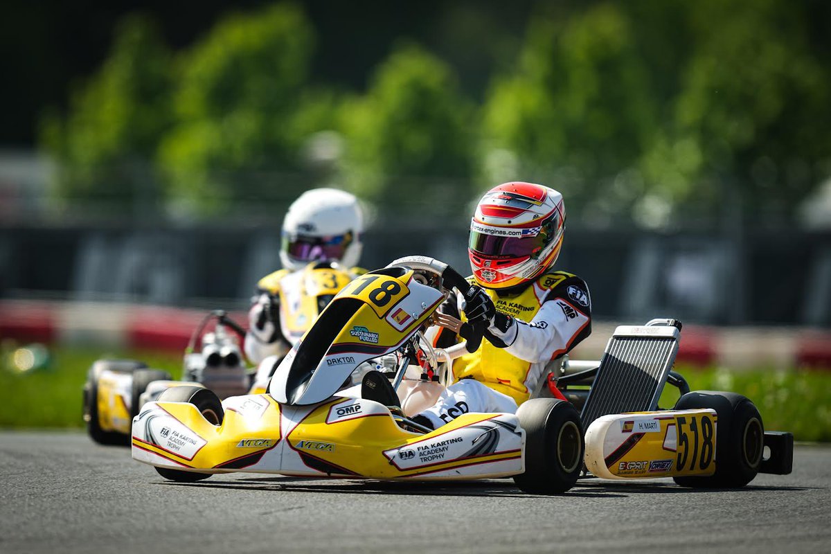 Karting_RFEdA's tweet photo. CAMPEÓN DE EUROPA 🏆🇪🇸

Enhorabuena a Hugo Martí, que se ha proclamado campeón del europeo de la FIA en categoría Academy, siendo el representante de España 👏🏻

Te esperamos de vuelta para la última ronda del #CEKFinetwork 💪🏻 https://t.co/EfubQssCHw