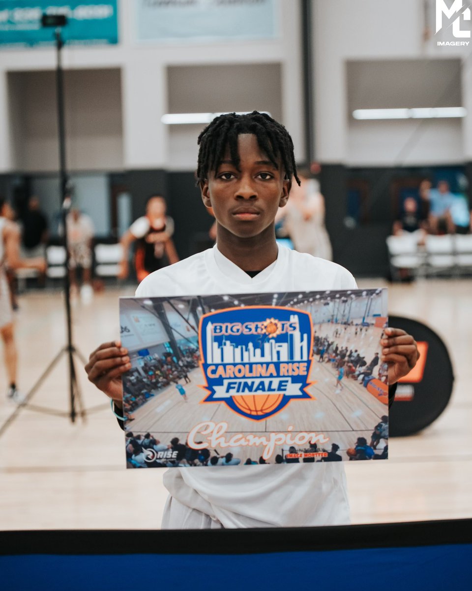 BIG SH🏀TS tweet media