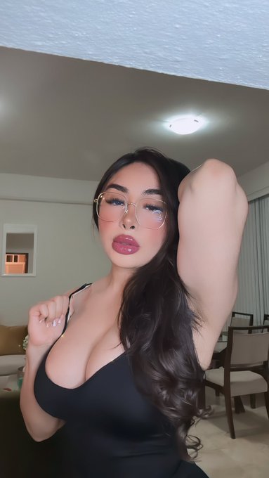 💗✨ https://t.co/5IzANpfhbk