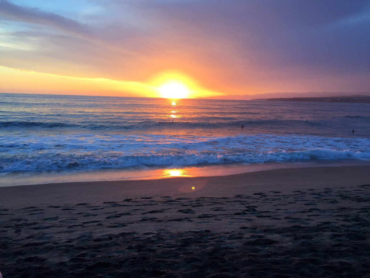 Sebas_Aguilar_'s tweet photo. El cielo pintado en Puerto Escondido, Oaxaca. https://t.co/xEoeW6ymBs