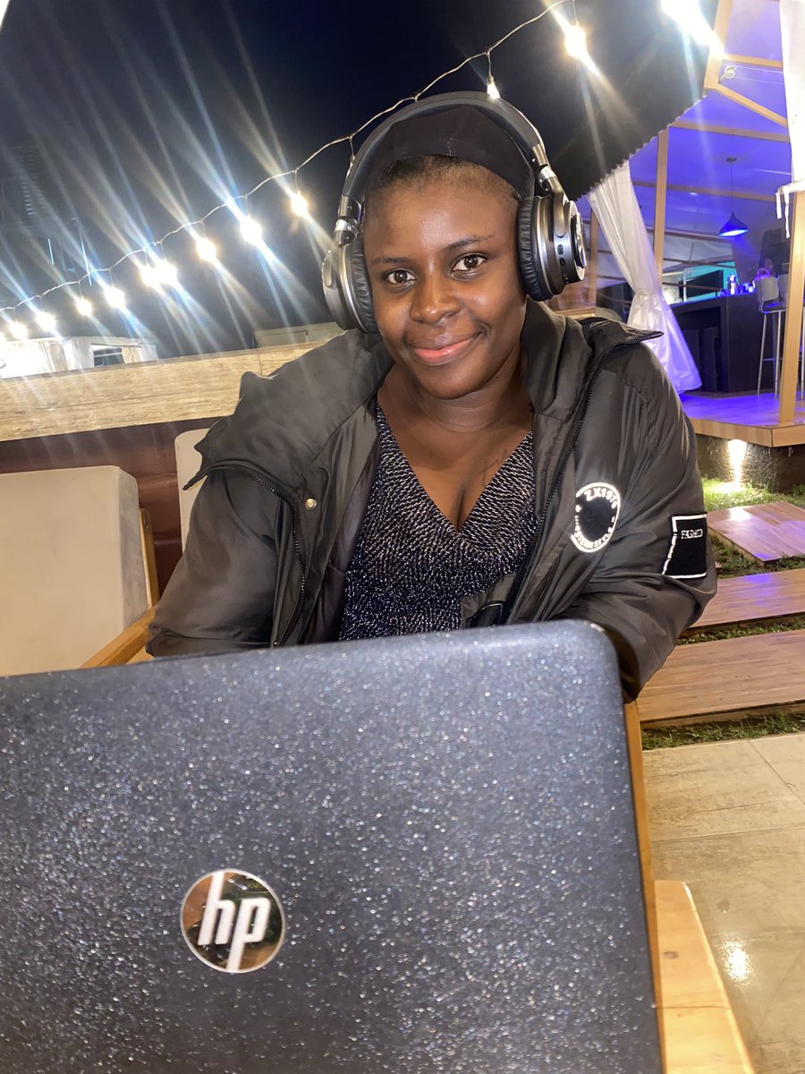 Angyu_sarah's tweet image. We were given a website to recreate using HTML and CSS.

1. The original website 
2. My HTML and CSS code
3. Live view of my work
4. Me sitting pretty after seeing shege!😅

How did I do? Observations and corrections please!🤲🙏
CC: @code_plateau 

#tech #webdev #code_plateau