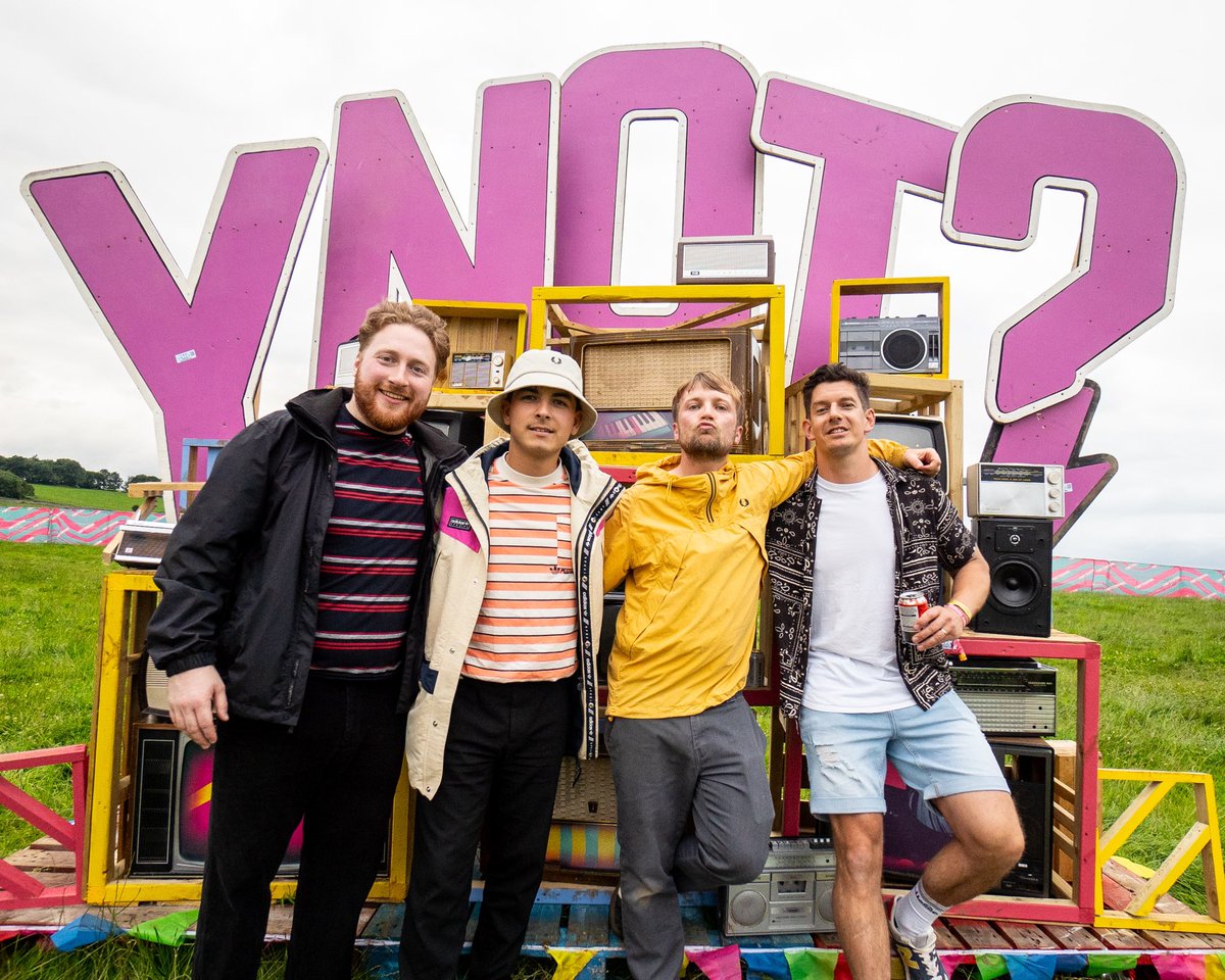 THE FEENS tweet media