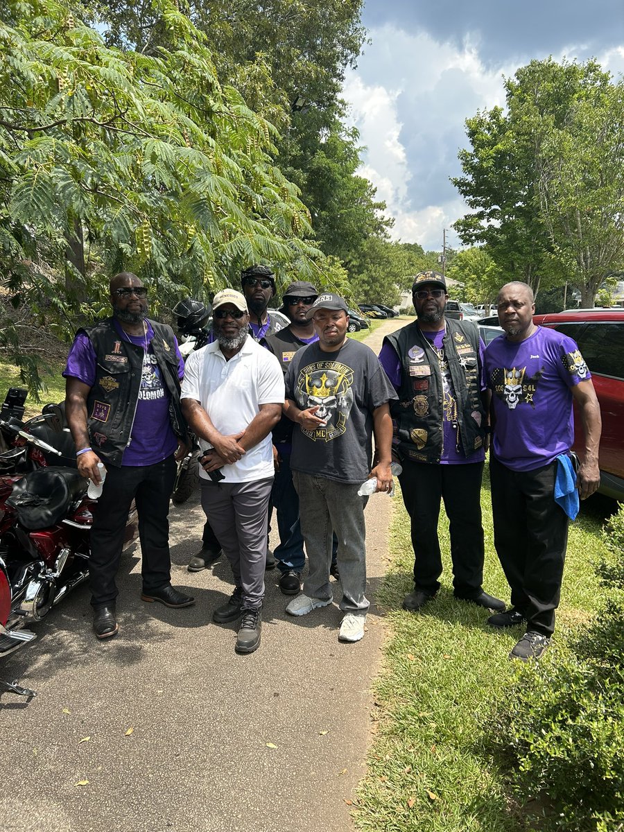 Seabrookroyal2's tweet photo. #SOARINGEGLES #BACKTOSCCHOOLBASH #WEEMS @GSCSELA @DrTaylortiffnT @tanzy_kilcrease @AnneStreetES https://t.co/RNEB9NHjUL
