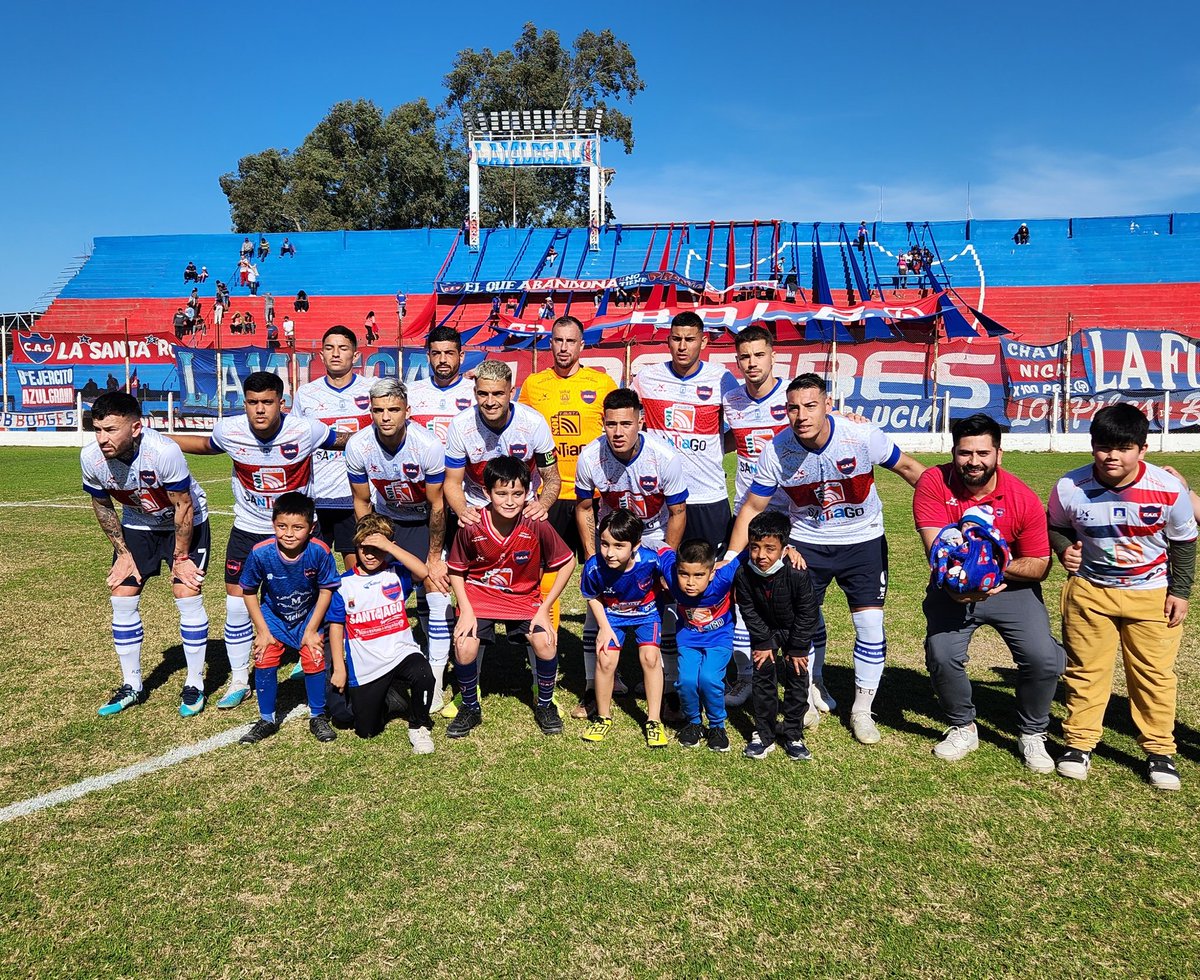 ClubAGuemes's tweet photo. [Primera Nacional] 
Inicio del Primer Tiempo 
@ClubAGuemes vs @ClubPatronatoOf

#Fecha27 
#VamosLosGauchos
#OrgulloSantiagueño https://t.co/9ZCOrYDND9