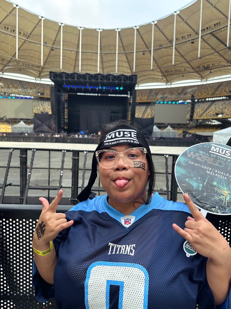 ashleeyanaa's tweet photo. Vibing @museband Will Of The People World Tour 23 Concert. Worth every single strength and will of my body to be here last night. Thanks for coming to Malaysia and the only stop in Asia!! Thanks to my plus one @SiEmirLatfi π₯
#MuseInKL #MuseLiveInKL #WillOfThePeople #Muse #MuseLive https://t.co/zyrFkGzJTq