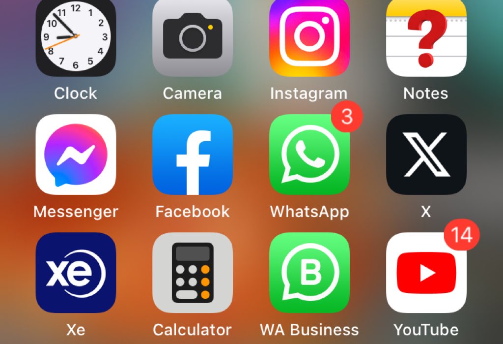 ChloeBr's tweet photo. Estuve confundida por 1 minuto tratando de acordarme que app había bajado que se llamara X. https://t.co/QrevxCVHQL