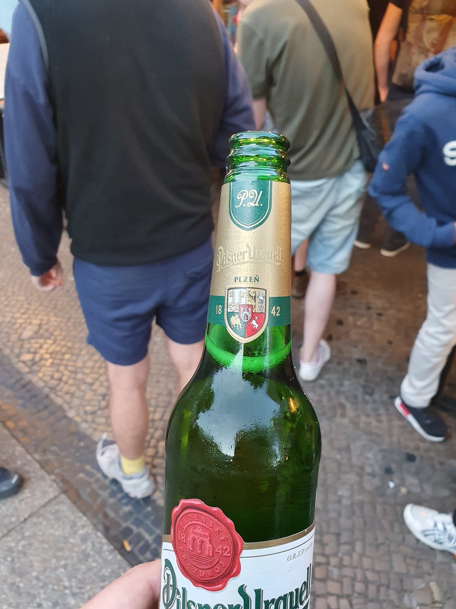 Fabstinho's tweet photo. 🐍- 🍺  Schlangen Bier ;) https://t.co/9kJBGArE70