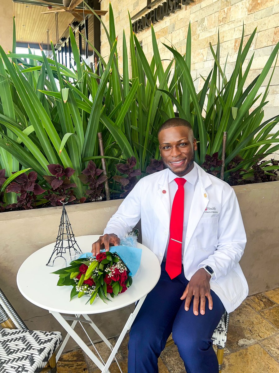 emmanuelcebirim's tweet photo. In this moment, my white coat becomes a symbol of purpose, a commitment to care, and a promise to make a difference. Grateful for the opportunities ahead as I step into the field of medicine and answer my calling. 🩺 #WhiteCoatCeremony #MedicalJourney #studentdoctor #MDloading https://t.co/FZLFUq0mOY