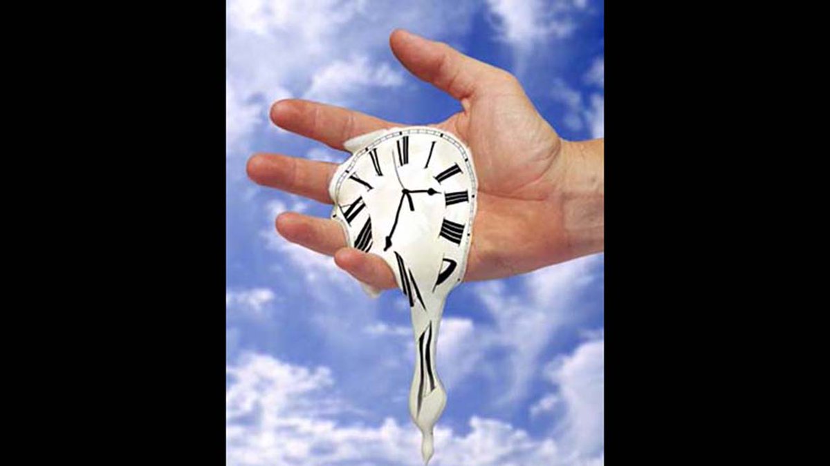 marcus_ID's tweet image. «Time is an illusion.» — Einstein  #nocomment