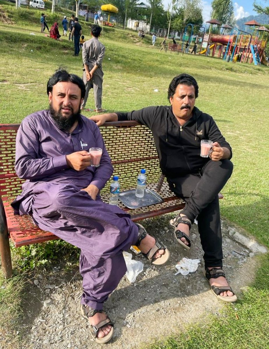 AzmatKakar12's tweet photo. Enjoying Kashmiri Tea at Upper Neelum valley. https://t.co/CFHSIboO8e