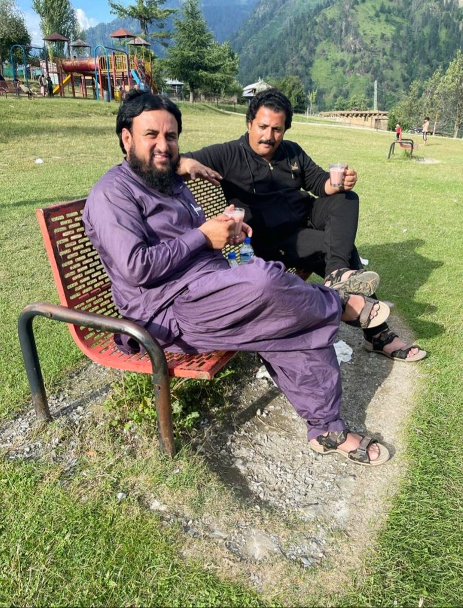 AzmatKakar12's tweet photo. Enjoying Kashmiri Tea at Upper Neelum valley. https://t.co/CFHSIboO8e