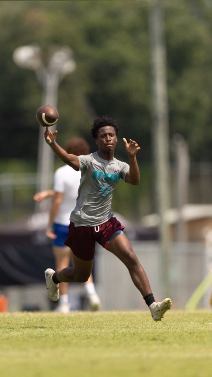 joshquiles28's tweet photo. Pictures from the 11 on 7v7 Jacksonville jaguars Nike tournament @FlaHSFootball @PHS_TigersFB @dowork_sports @Coach_CTyson #QB1 https://t.co/F438gNj2fz
