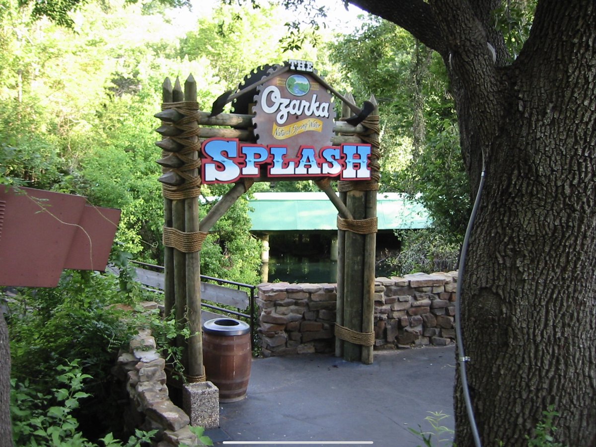 JimShull's tweet photo. Splash Mountain has closed however there is the option for people. They can still ride the ‘Ozarka Splash’. Question is if the ‘natural spring water’ is used in the flume ride, or water people can drink after their ride? #Ozarka @OzarkaSpringWtr #Ozarkaspringwater https://t.co/DYaf8pUSH3