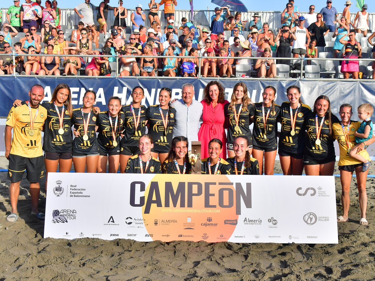 RFEBalonmano tweet media