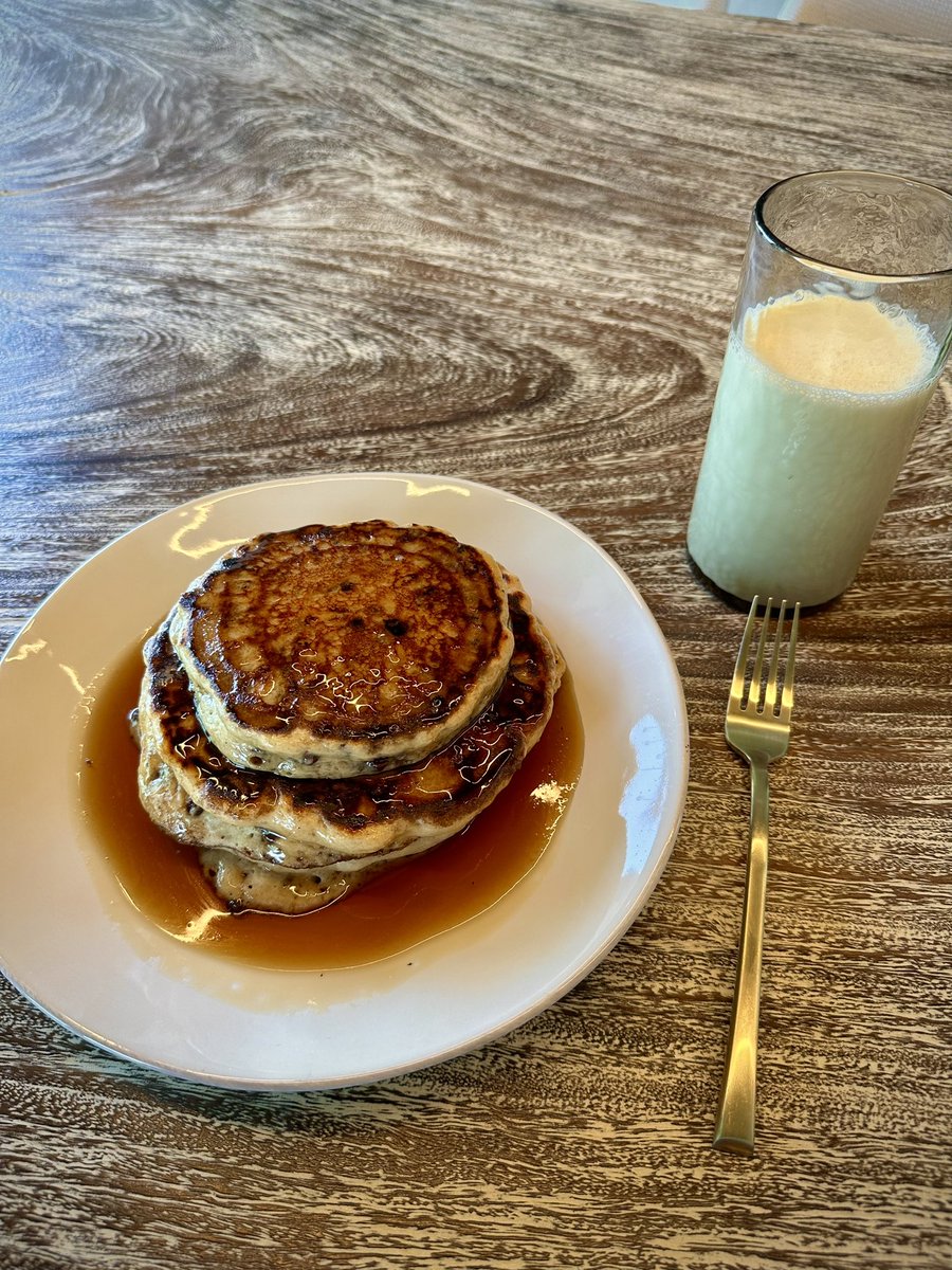 JJWatt's tweet image. sometimes it’s just a chocolate chip pancakes mid-afternoon kinda day.