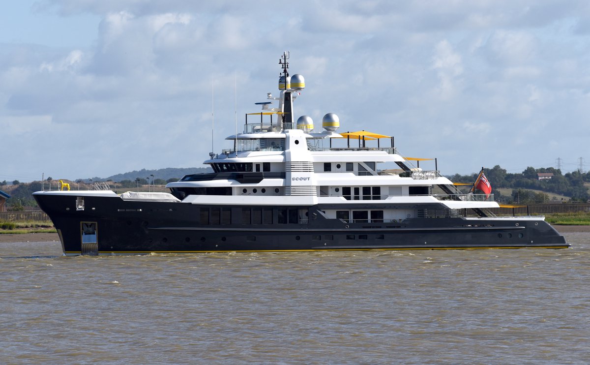 Superyacht Scout, cruising the Thames this morning. @ThamesPics @boatint @superyachtnews #BoatInternational #Superyacht #SuperyachtNews #LuxuaryYacht #Gravesend #RiverThames #Thames