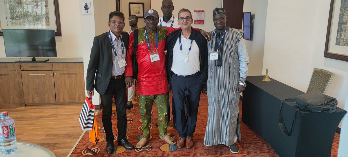 isocml's tweet photo. #AFRALOGA avec l'ensemble des ALS @AfricanAtLarge au Ghana
Les images de coulisses avec @HILALI19HILALI @bacharbong @dkissoondoyal @seun_oj @VictorNdonnang #SalyouFanny de @fgi_ci @Zakaria du Tchad #Cedrick de @ISOCDRC & #CabineDoumbia du Mali pour partager des moments magiques https://t.co/RD9S3ZLhO8