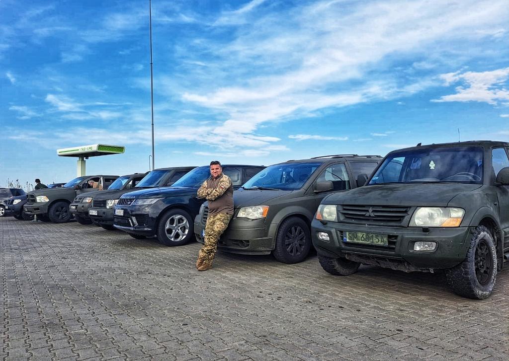 W lipcu Team @Exen dostarczył na front rekordowe 20 terenówek za ok. 500 tys. zł! Prawdopodobnie więcej niż ktokolwiek inny w tym czasie. Szczególnie dziękuję @__Riki_Riki__ @ewabilanstoch @sikorskiradek @AKSikorski oraz wszystkim darczyńcom! 🇵🇱🤝🇺🇦 pomagam.pl/4x4dlaukrainy