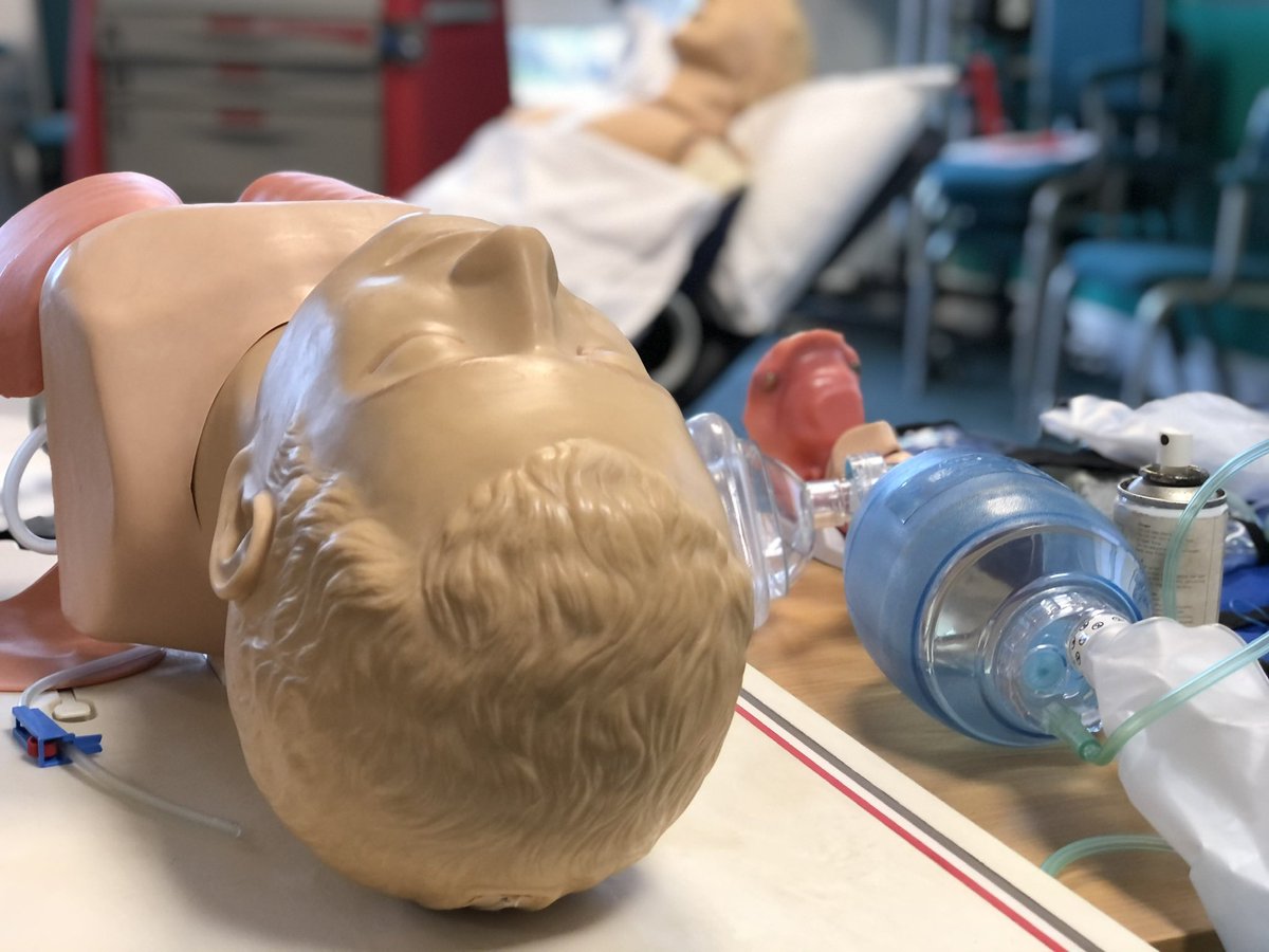 snabless's tweet image. A big thank you to all of our multidisciplinary faculty for training 48 of our new FY1 doctors in @ResusCouncilUK #AdvancedLifeSupport #ALS across the 3 courses last week &amp;amp; this weekend with @resusdudley #DPT #CPR #Resus #NewDoctors #TeamDudley
