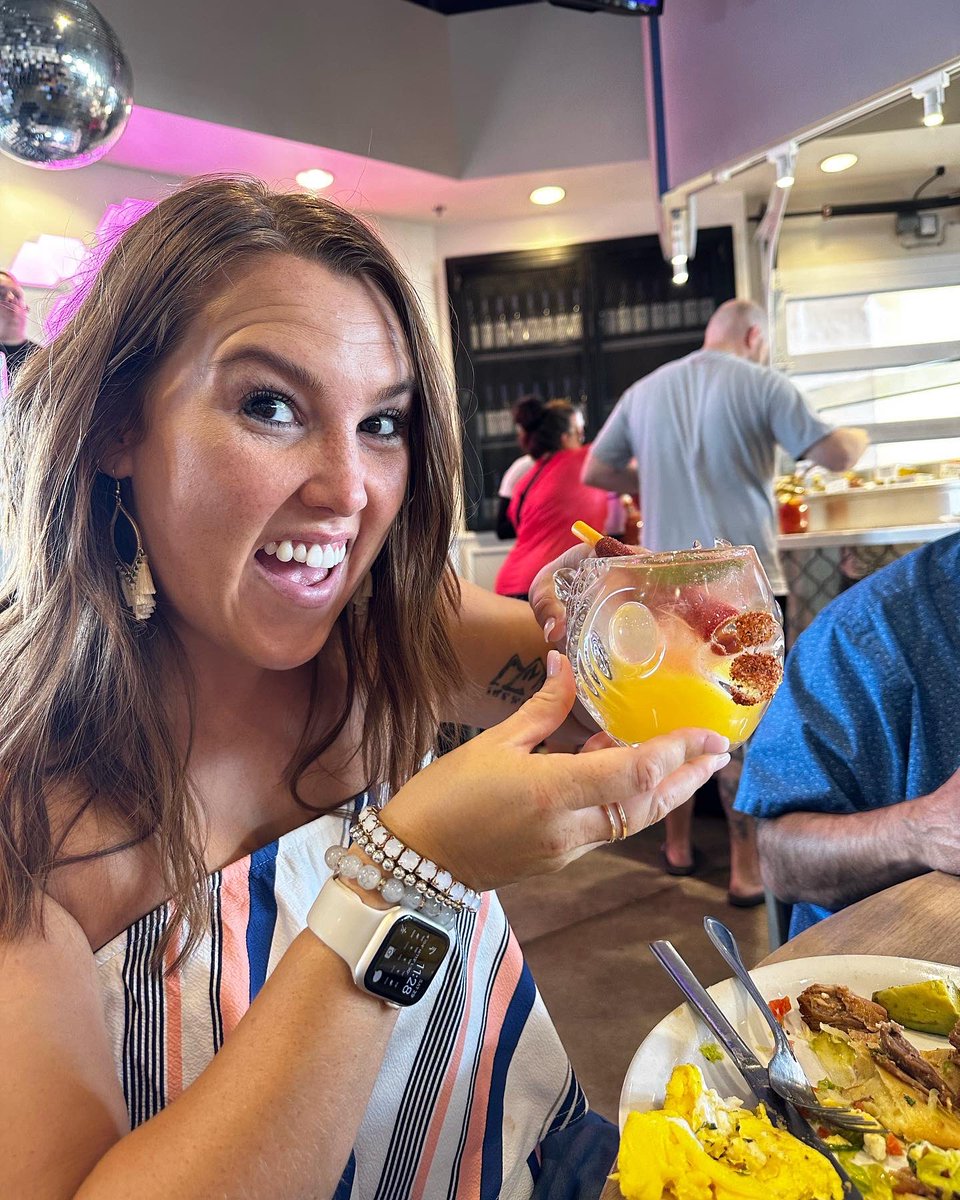 SoldByCarlee's tweet photo. Brunch at @HashKitchen 🥂 https://t.co/G67GFJwFwC