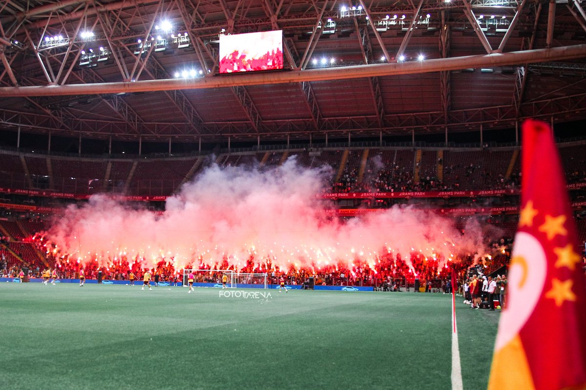 fotottarena's tweet photo. Yangın yeri hep buralar 🔥 🔥 https://t.co/jkaJBg4UiX
