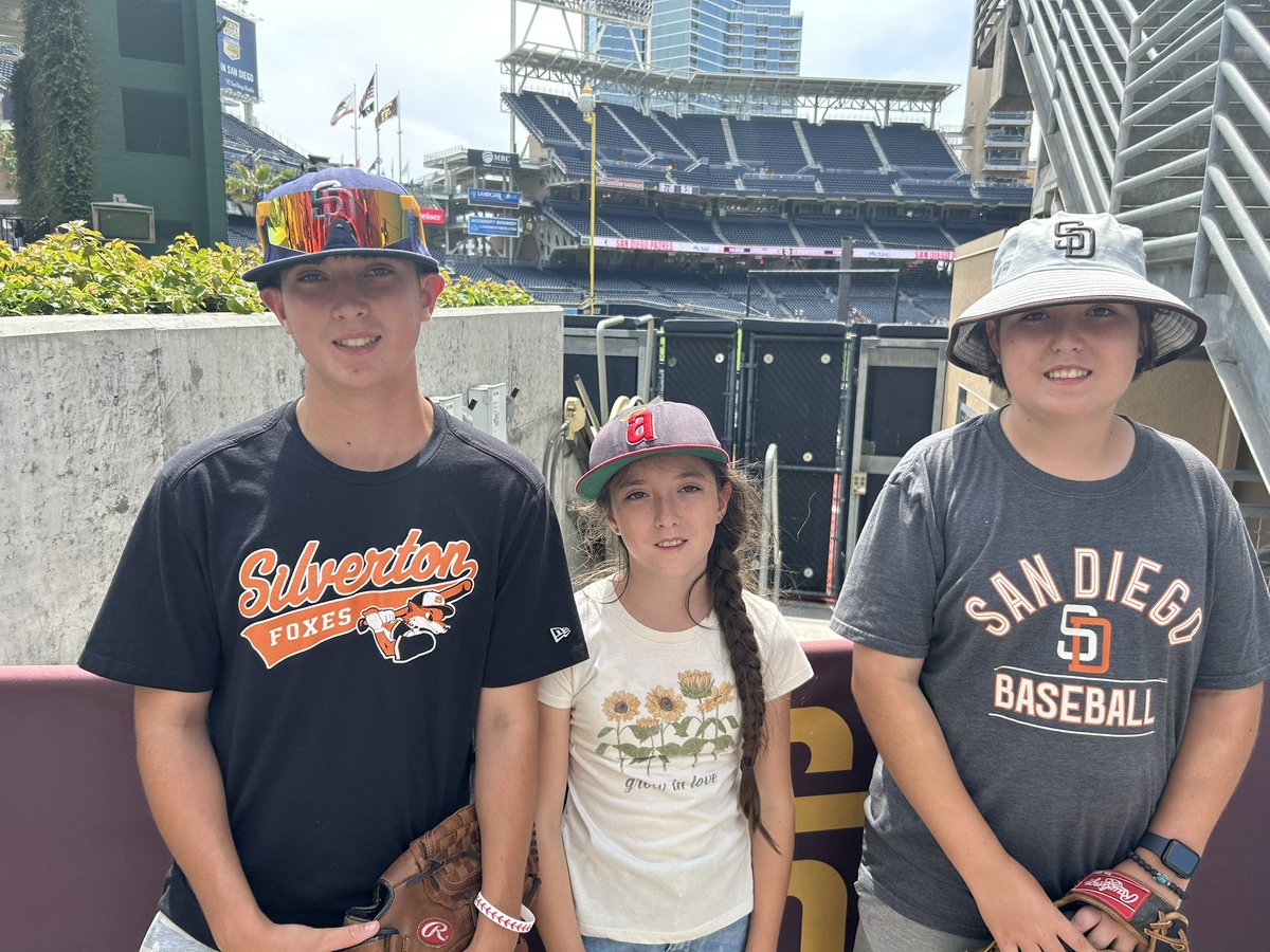 RyanofSilverton's tweet photo. Petco Park!  #BringTheGold https://t.co/FiIboH1sj6