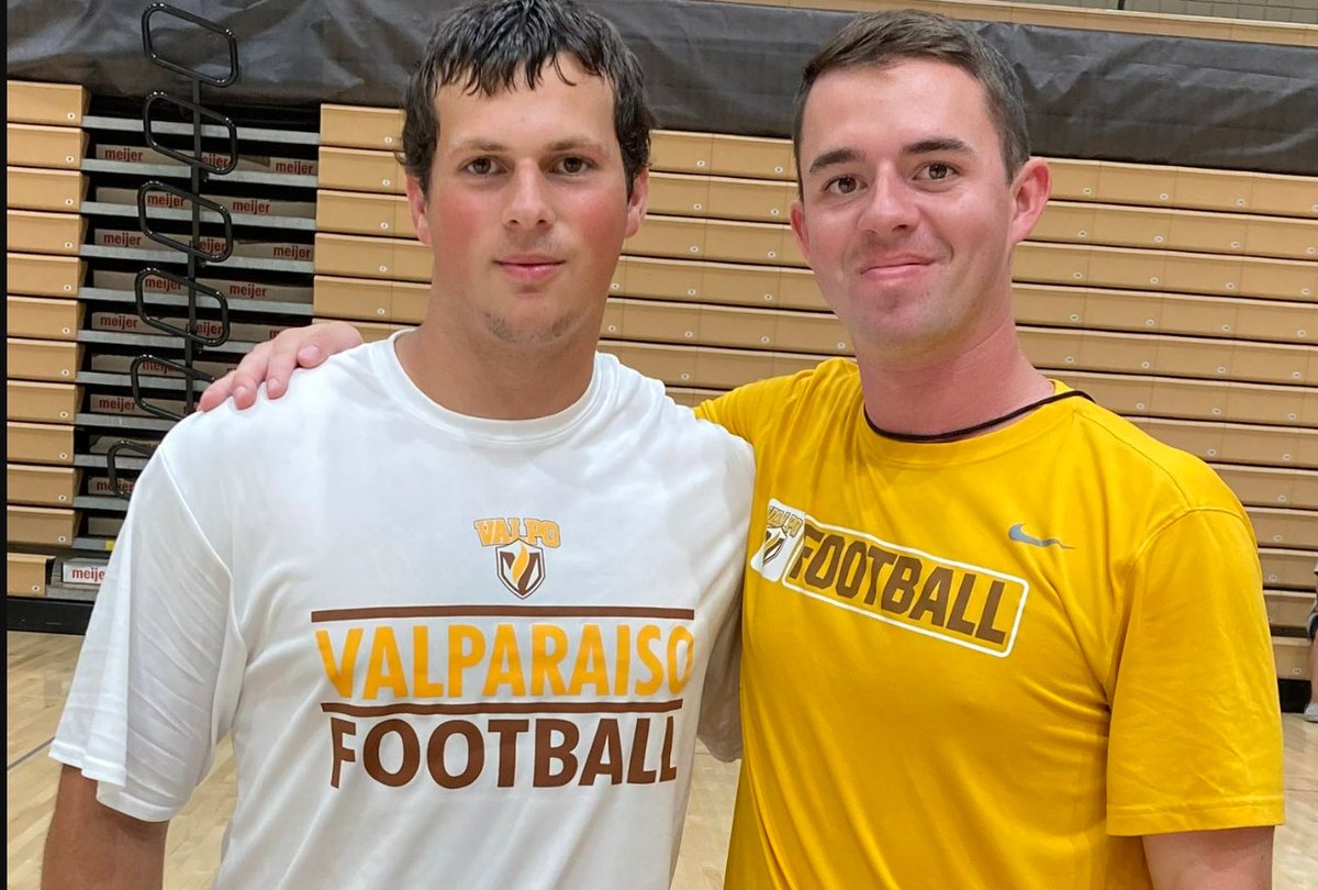 VALPARAISO CAMP COVERAGE I Talented LB prospects make noise at Valpo

<a href="/BoelkensKyle/">Kyle</a> <a href="/Ben_Fay24/">Ben Fay</a> <a href="/austinhadlockk/">Austin Hadlock</a> <a href="/J_wavy72/">Julante Hinton</a> <a href="/NickJohnsen40/">Nick Johnsen</a> <a href="/_elijudson/">Eli Judson</a> <a href="/tylerjlemen12/">Tyler Lemen</a>  <a href="/sammylockhart11/">Samuel Lockhart ‘24</a> <a href="/DonovanMcdavid0/">Donovan McDavid</a> <a href="/AdrianPortee53/">Adrian Portee-Boyd</a> 

sixstarfootball.com/article/valpar…