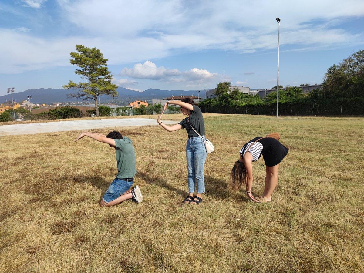 2️⃣9️⃣0️⃣ 💥

Aquest any hem batut el rècord de tiquets venuts al Sopar Popular de #LaNota23! 💣🥳

Per això, estrenarem nova ubicació, al camp de dalt de l'Espai Muriel Casals, per cabre-hi bé. ↔️😉

Ens veiem dijous! Recordeu que heu de portar plat i coberts. 🍽️🧐