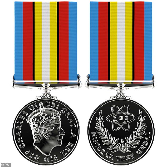 TheNorskaPaul's tweet photo. The Cabinet Office have announced HM #TheKing has approved the #NuclearTestMedal 

About 2,000 army &amp; other personnel involved in #OperationHurricane &amp; experimenting with atomic &amp; hydrogen bombs between 1952-67 in the South Pacific/Australia will be eligible.🏅💥 https://t.co/RKjkrgFghX