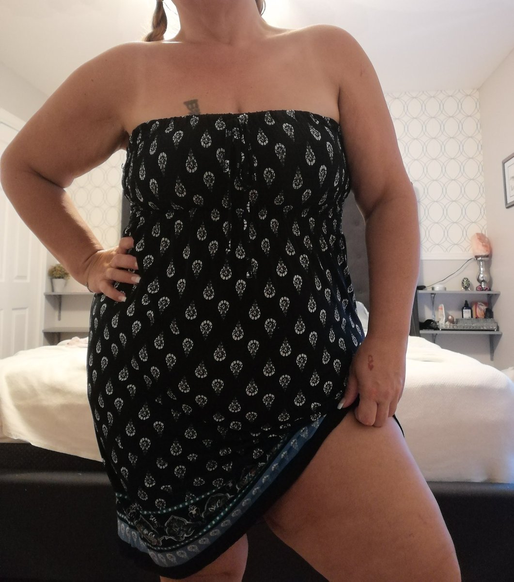 OriginalCrysta's tweet photo. Panties or no panties??
Find out on OF 😉 https://t.co/JZkl4RGumh