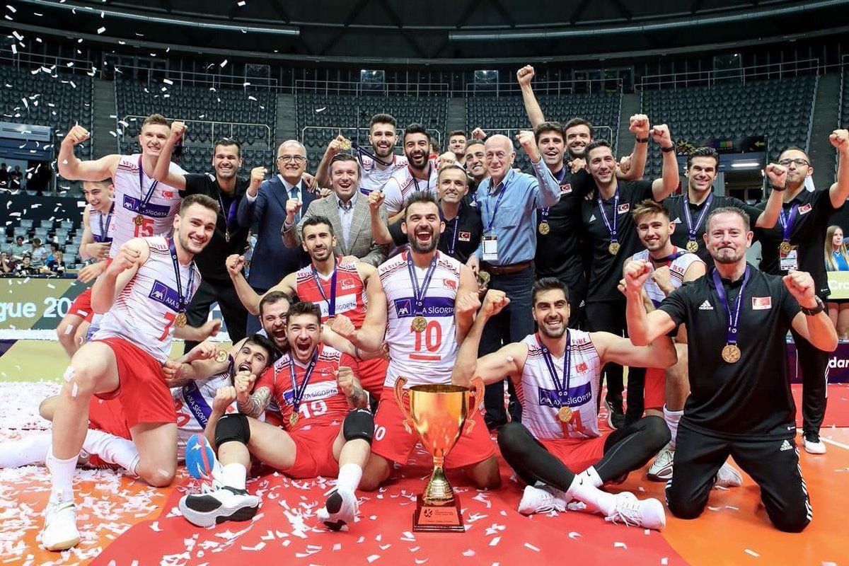 vekilince's tweet photo. FIVB Challenger Kupası final maçında Katar’ı mağlup ederek şampiyon olan #FileninEfeleri'ni yürekten kutluyorum 🇹🇷 https://t.co/YYZmiM8cQI