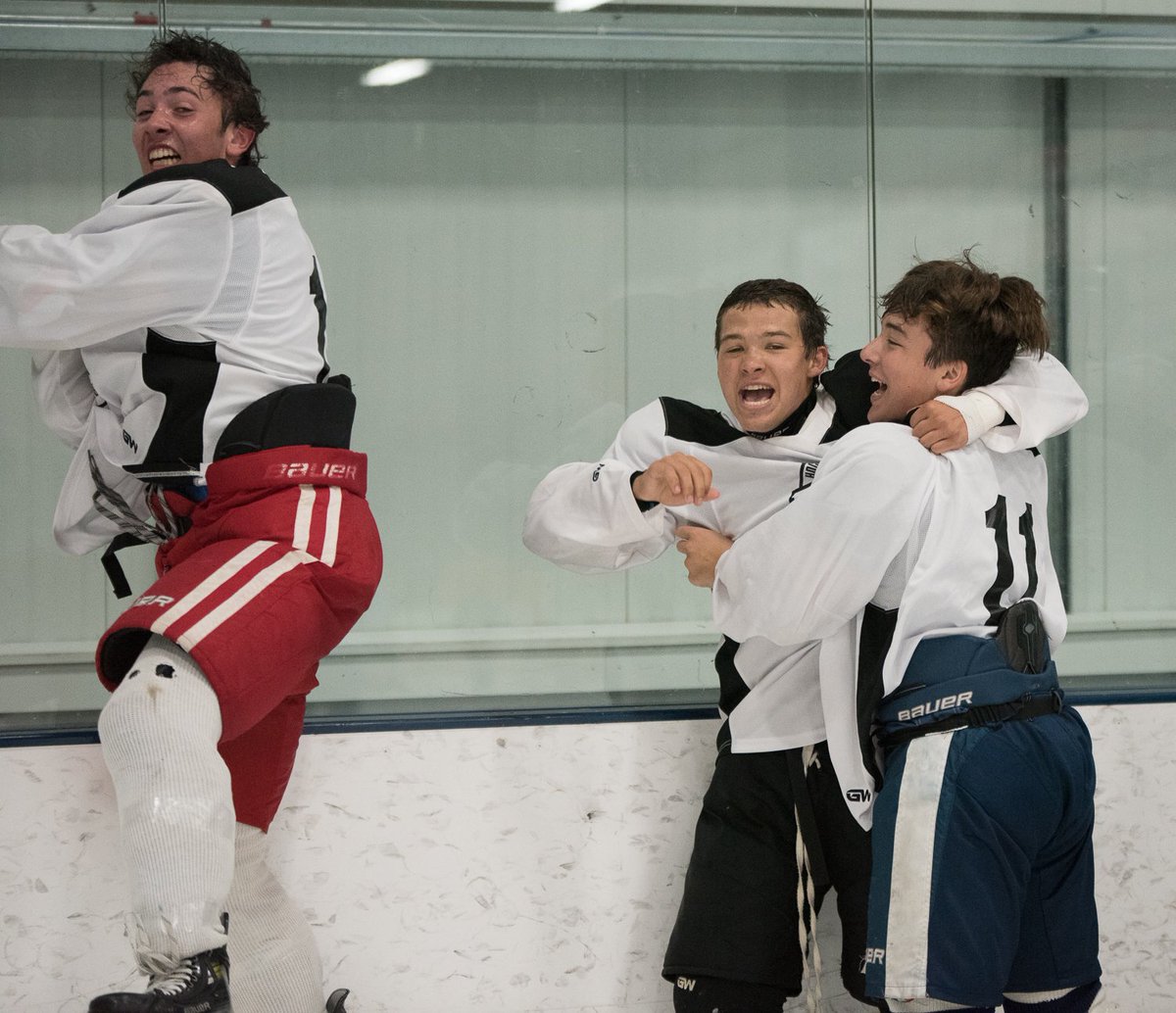Congrats to ESSEX on their 49th annual Boys Major Showcase Championship!! Essex gets their revenge 4-1 over a super talented South Shore team!

Thank you to all players, parents, family members and fans, officials, scorekeepers, coaches, and rink staff!!