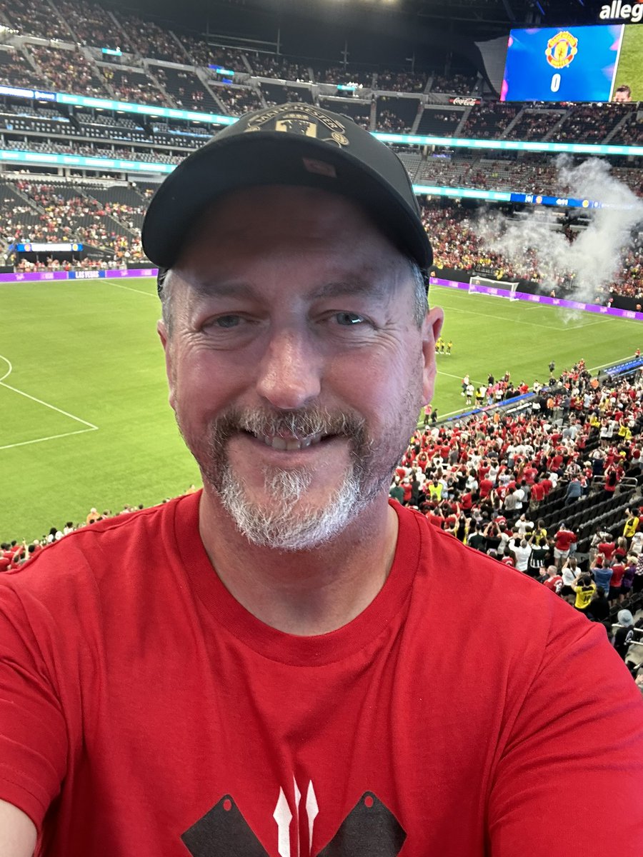 Marty Bennett tweet media