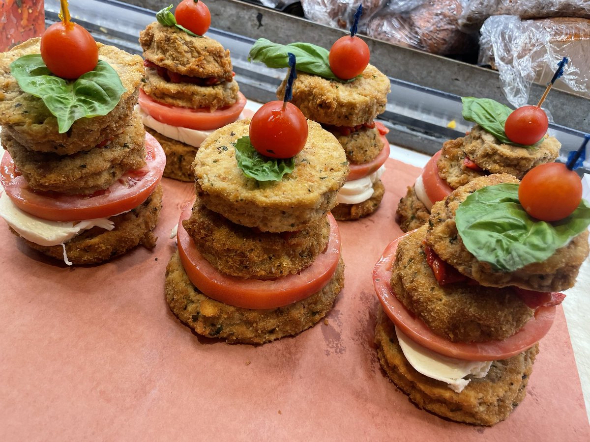 Finally have a job where I’m putting in 50+ hours IRL. Couldn’t be happier to be back on my grind. Sorry web3 friends that I’m not so active really anymore, I’m always in the back ground making moves and spreading good vibes. 🫶