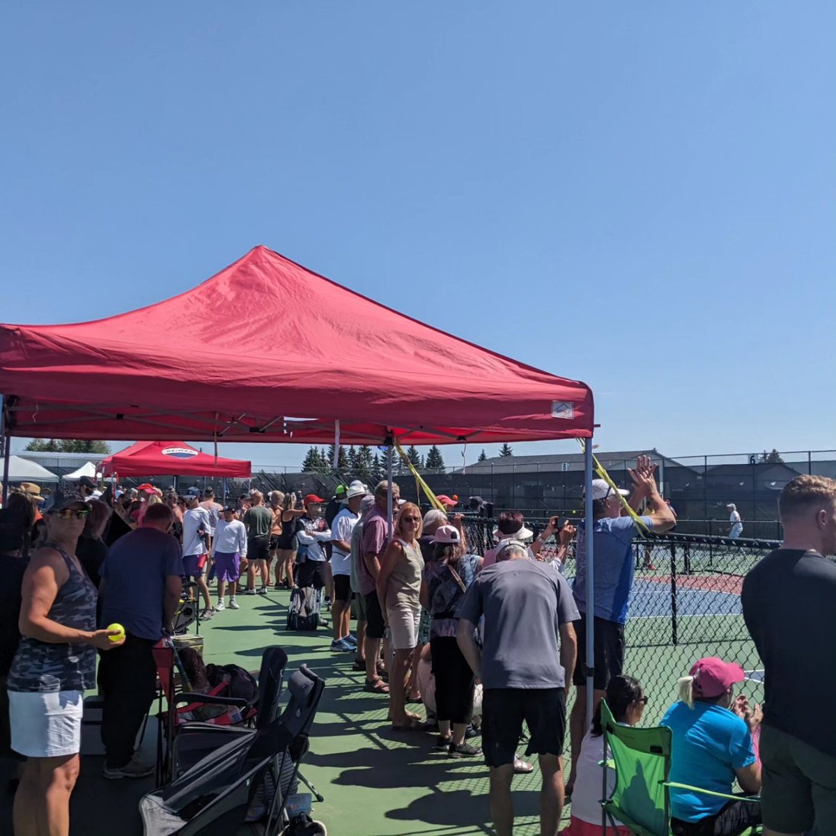 physioadamb's tweet photo. Thanks to the Parkland Pickle heads for having us out today! Great day supporting the club and athletes at the Leading Edge Physio recovery zone! 

#physiotherapy #physio #sprucegrove  #leadingedgephysio #pickleball https://t.co/4B0mvxDLy3