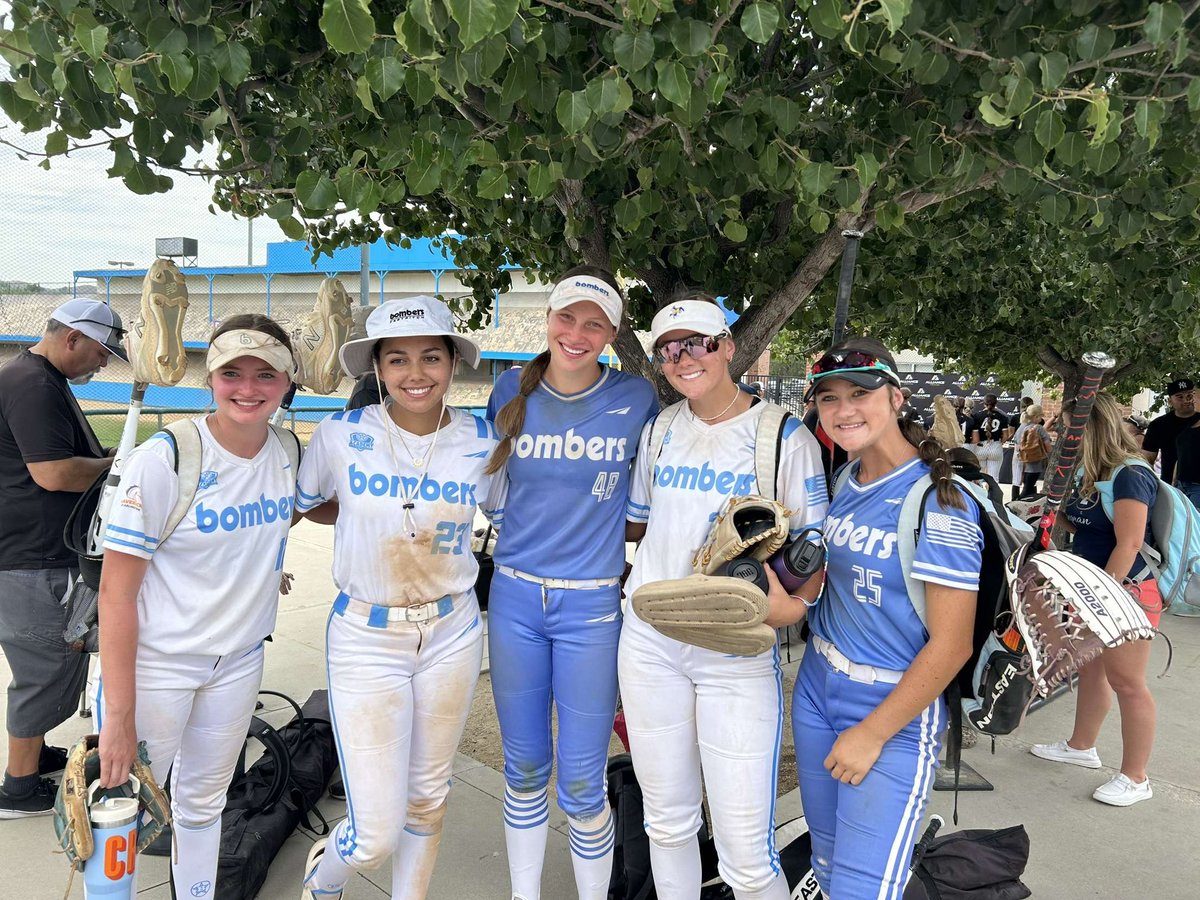 camcoop_12's tweet photo. We won the last game of the season!#AFCSNationals 2023 18u Tier 3 National Champions! Honored to be named All Tournament!  Thank you @bombers_fp for the people, memories, and games! Thank you Mom and Dad! 🫶🏼 @BombersGldNat18 https://t.co/W7pgR9hSUo