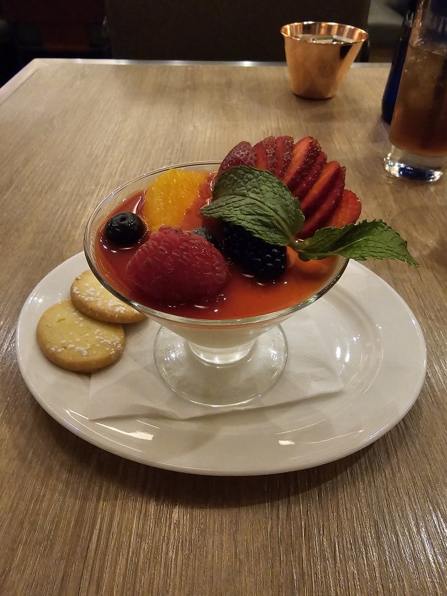 slotaffair's tweet photo. Dinner at Matteo's was Amazing! ♥️ @VenetianVegas
#LasVegas #VenetianLasVegas #Foodie #LasVegasStrip #Matteos https://t.co/6u22S9T9hH