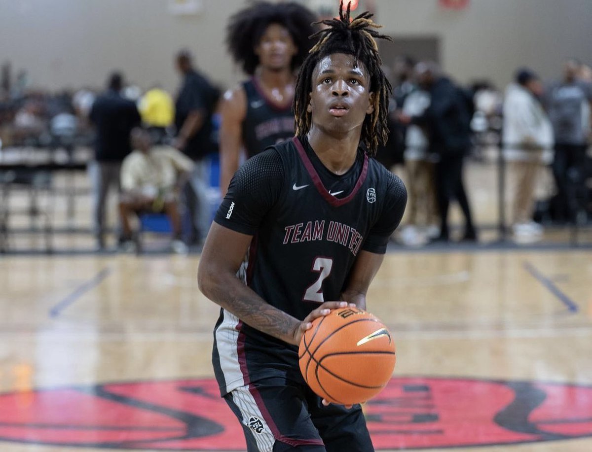 Class of 2025 6’1 Team United EYBL Jaydon Terrell was magnificent at the Tennessee State Elite Camp. He’s crafty, hits floaters, stellar skill set, HEATS UP from three easily, high IQ &amp; relentless on defense. Hampton &amp; UNC Asheville are showing MAJOR interest, expect a BIG YEAR.