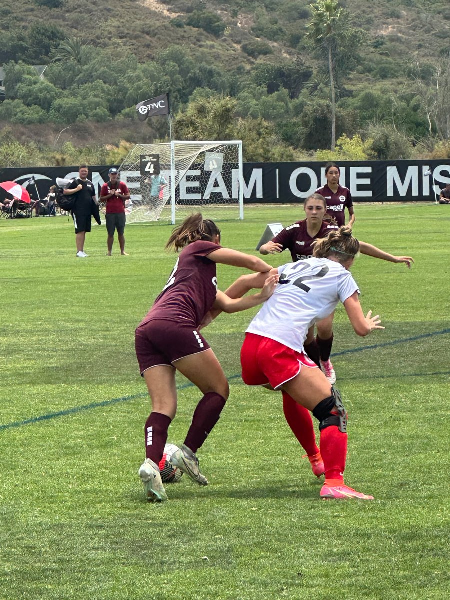 amelia_blunk_'s tweet photo. 🌊Surf Cup is over for @SacUtd_soccer 05/06 girls. ⚽️Played some top talent and came away better as a team. Always looking to keeping building 🧱#BestoftheBest @surfcupsports #uncommitted https://t.co/EnCIGD2rEe
